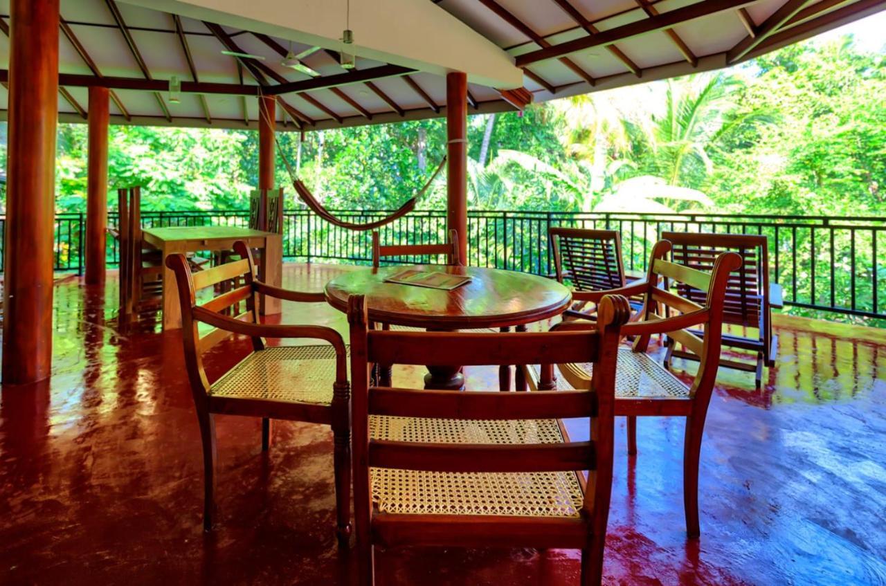 Julia Safari Inn Tissamaharama Exterior foto